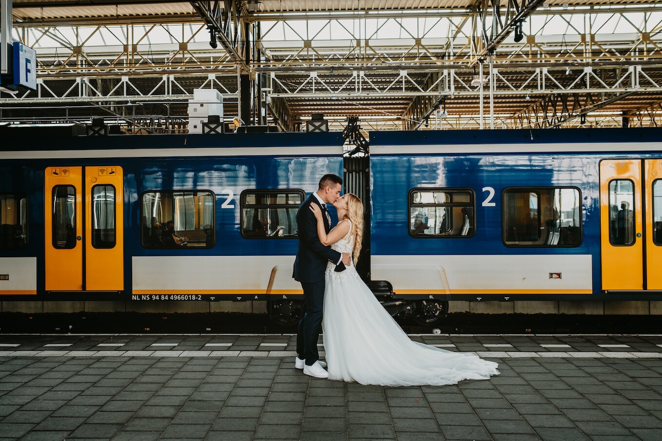 amsterdam central station train