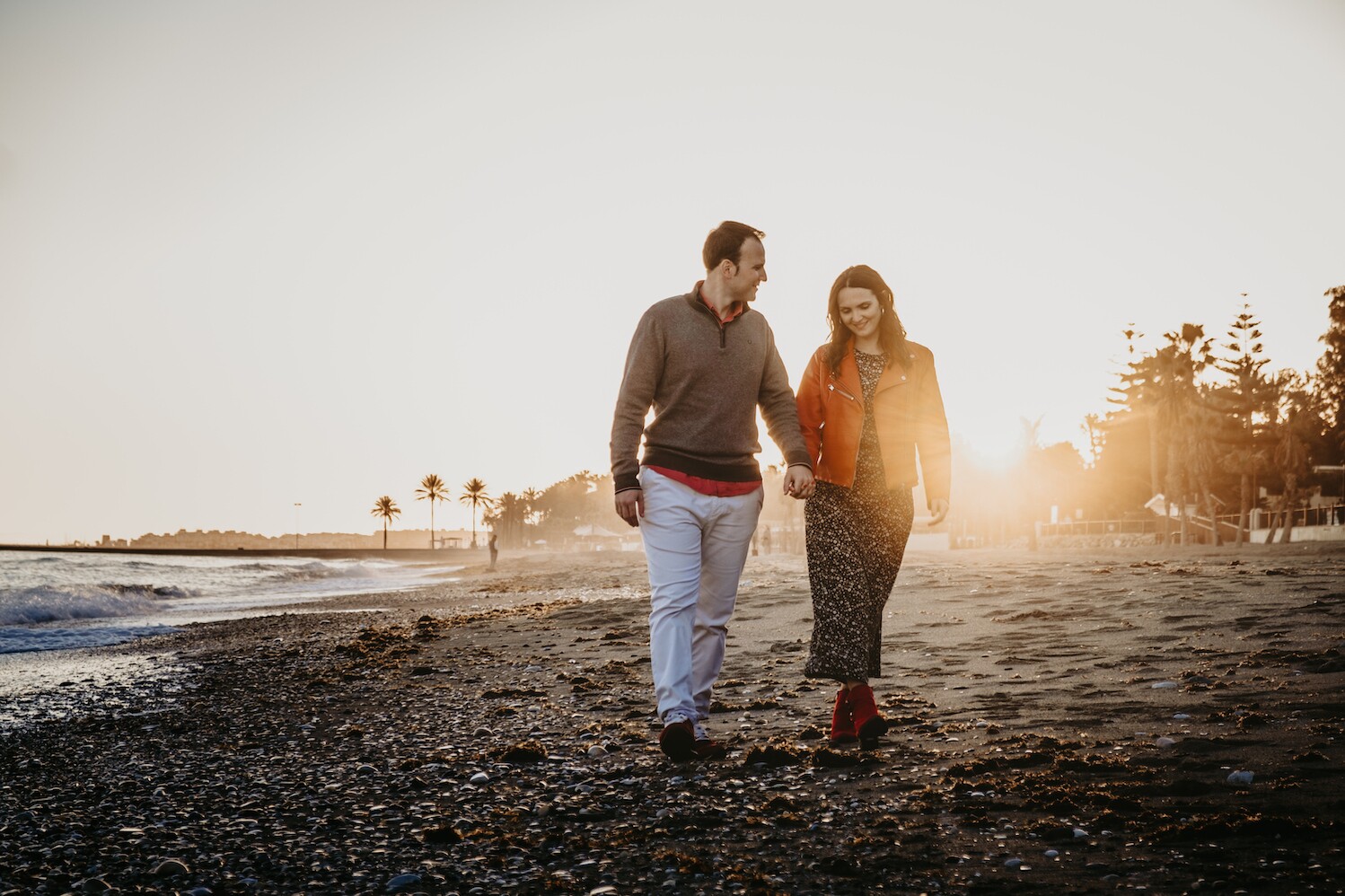 puesta de sol novios