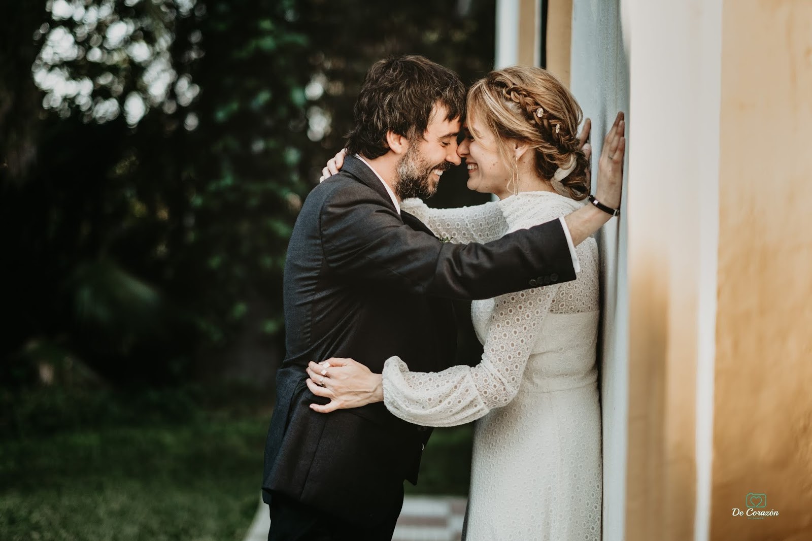 acercamiento novios, pareja, book, exteriores