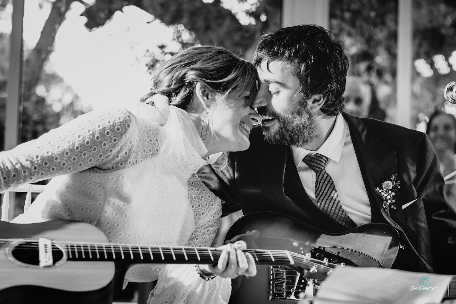 músico, novios músicos, cante, fiesta, barra libre