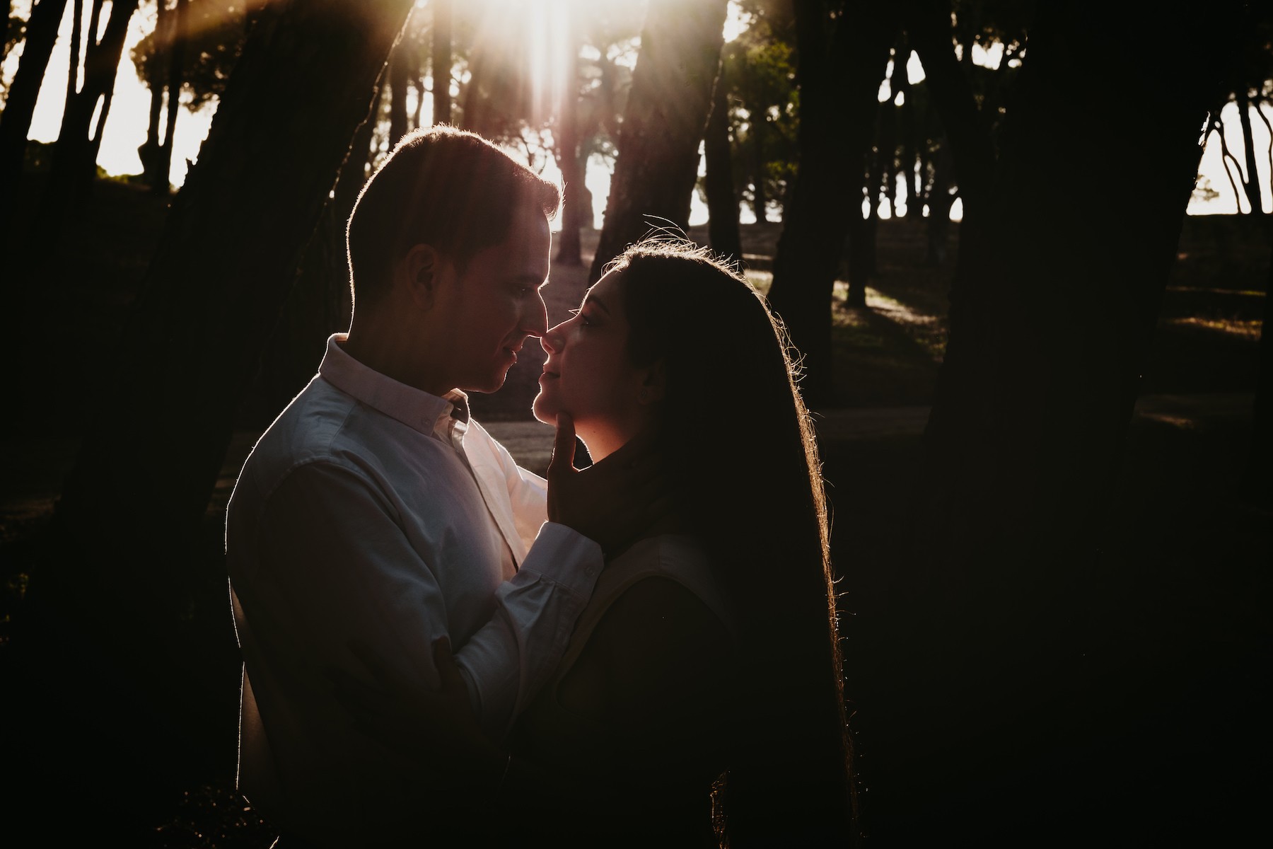 sombras beso silueta