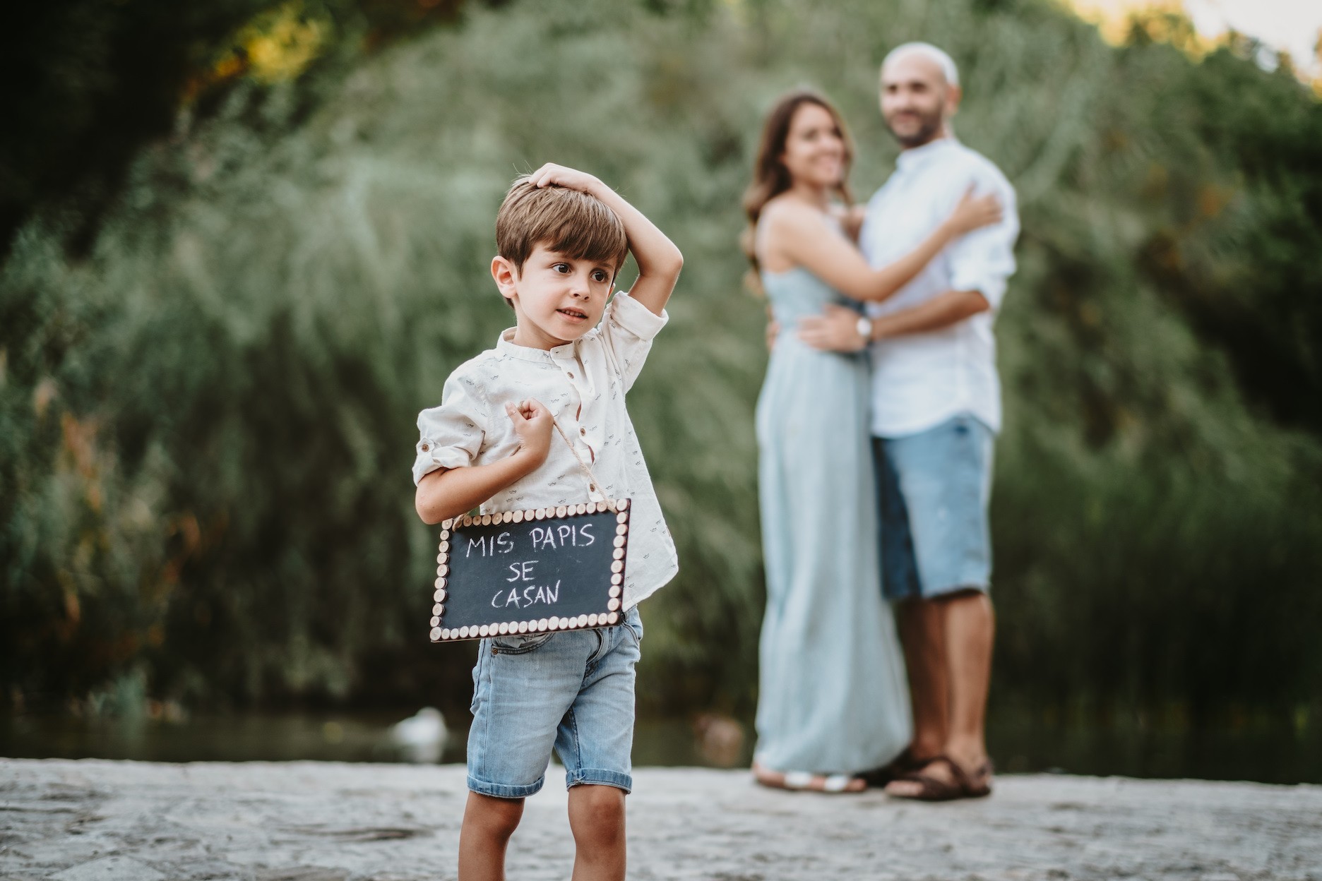 pizarra niños boda