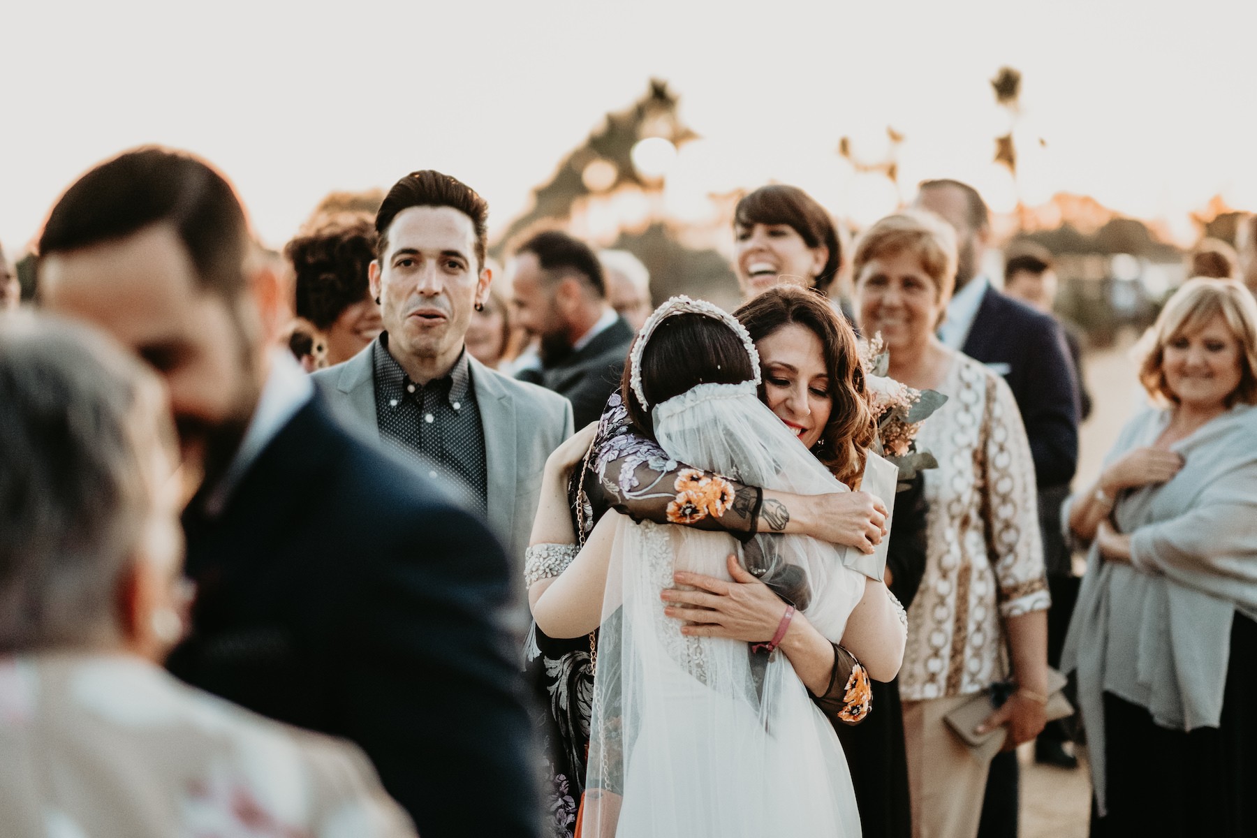 abrazos bonitos de boda