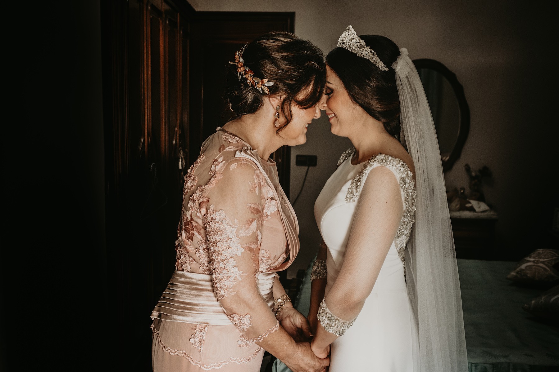 madre e hija boda
